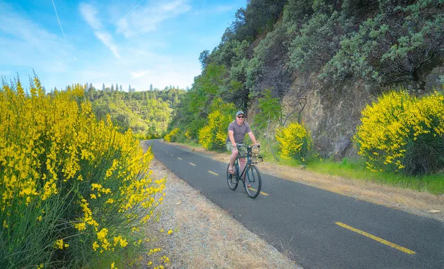 North of Redding, the Sacramento River Rail Trail links with the Sacramento River Trail, forming an extensive paved trail network that offers stunning views of the river and nearby mountains throughout its length. From the southern trailhead at Keswick Dam, the Sacramento River Rail Trail heads stee. Why a two-day rail trail trip works best as an out-and-back